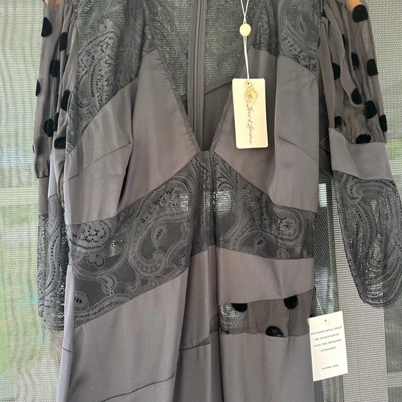 For love and lemon Dress - Picture 2 of 3